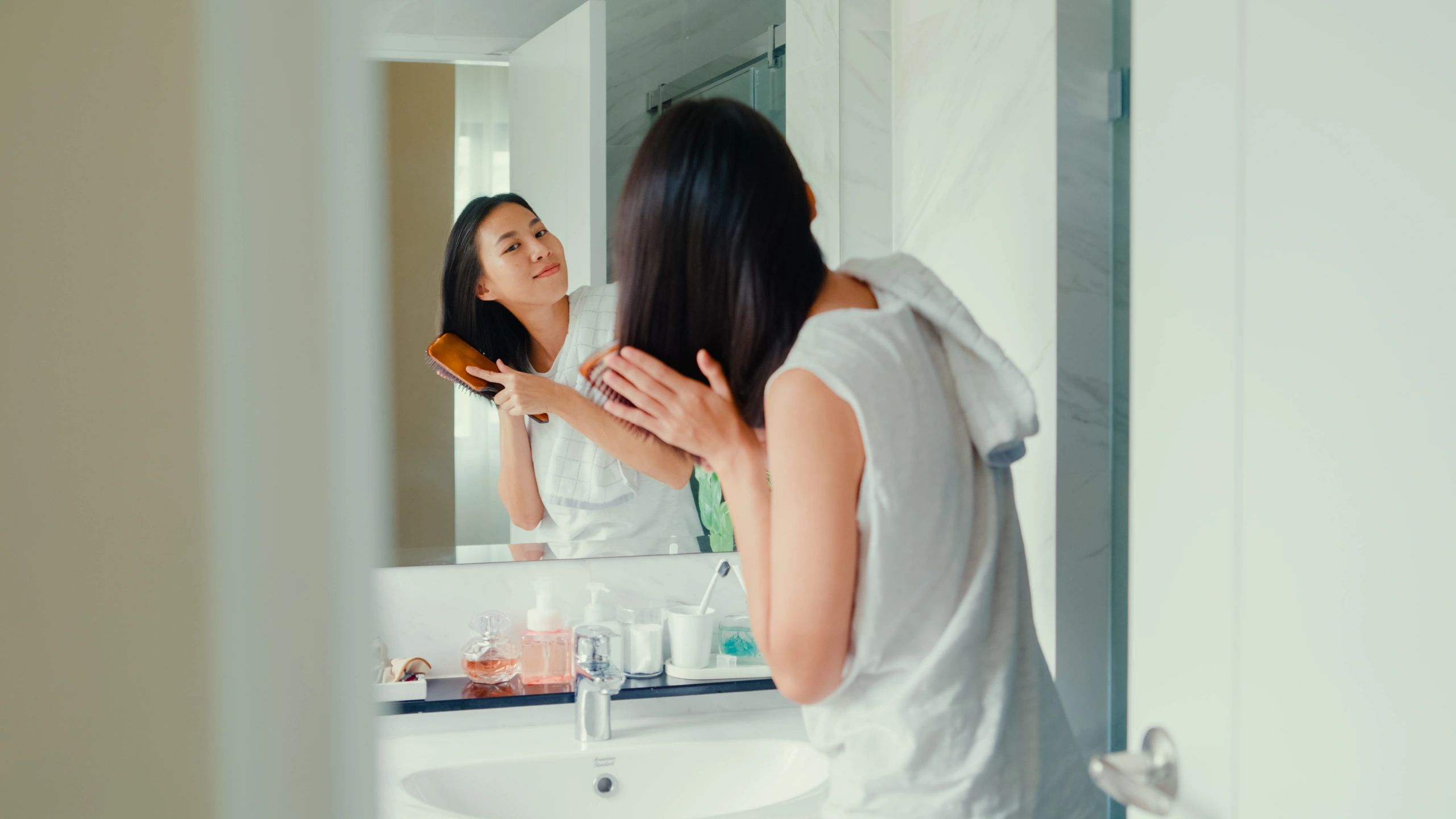 hair routine Asian woman