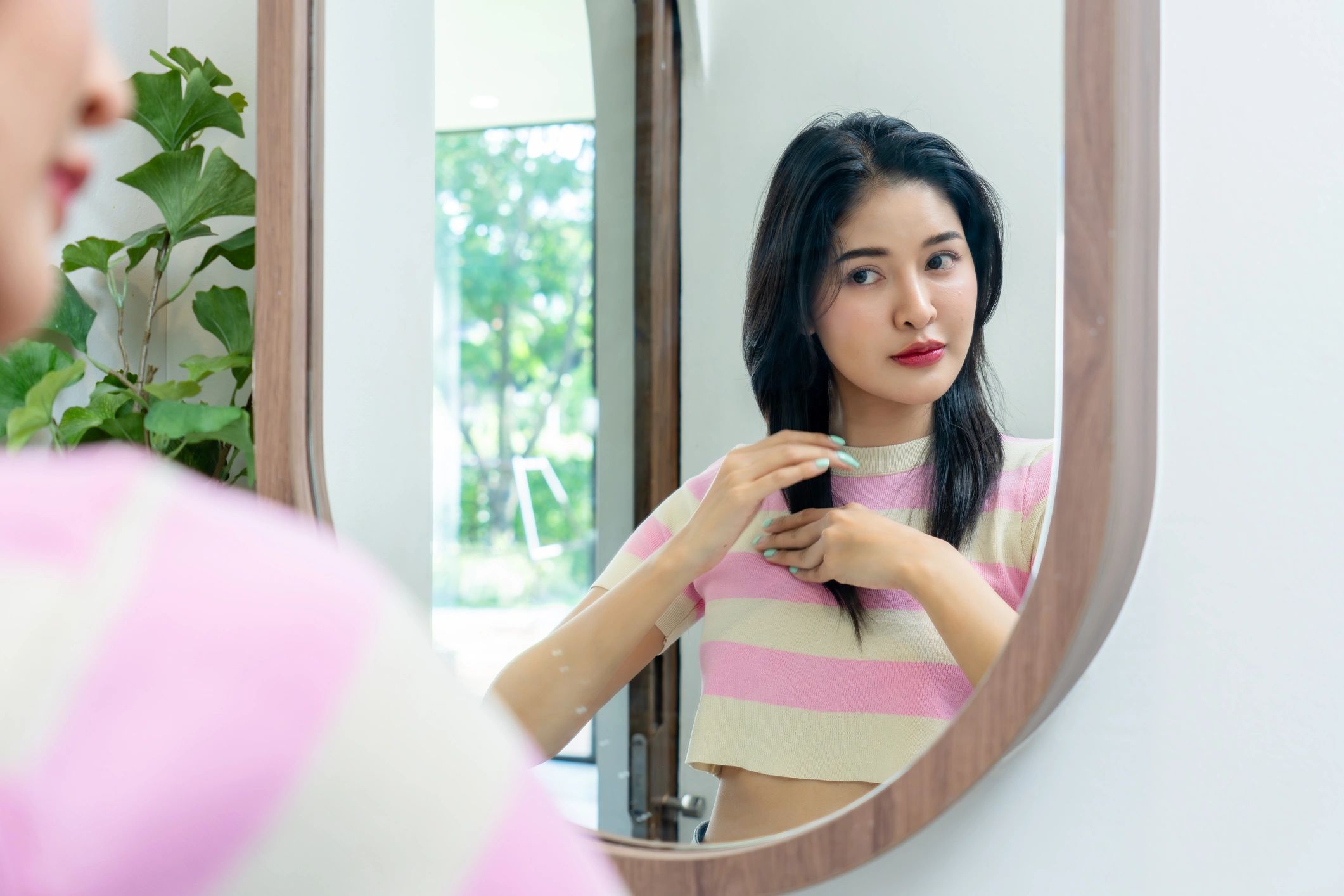 hair routine Asian woman